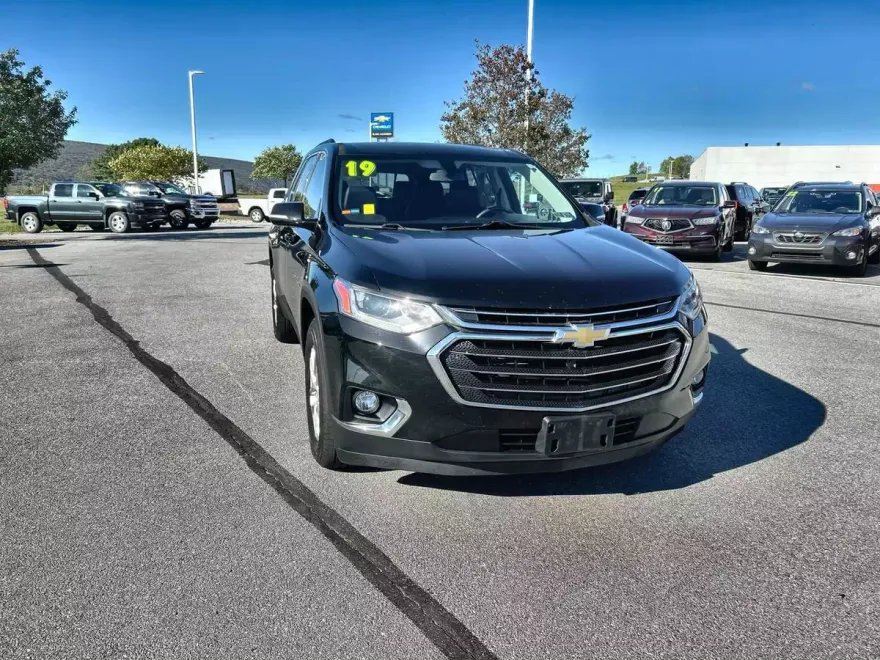 2019 Chevrolet Traverse Leather photo 1
