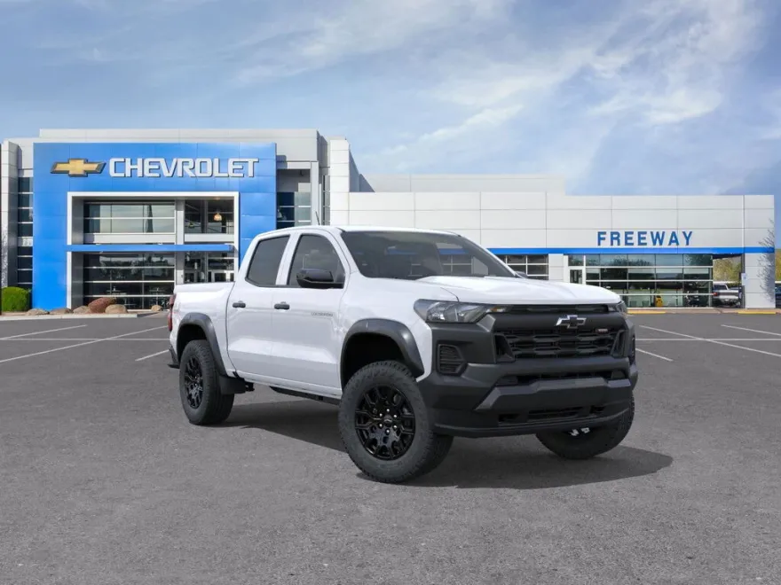 2026 Chevrolet Colorado Trail Boss photo 1
