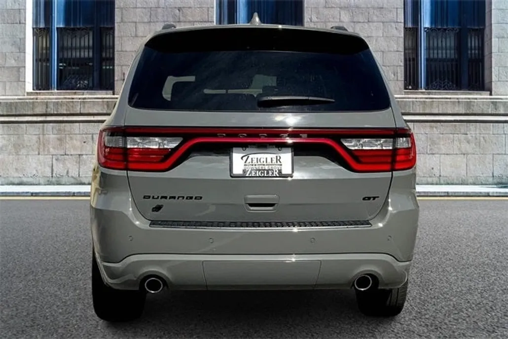 2022 Dodge Durango GT Plus photo 1