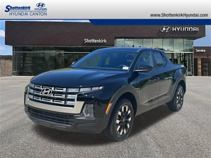 2025 Hyundai Santa Cruz SE photo 1