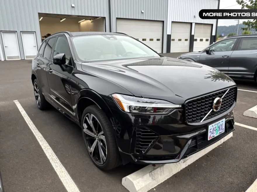 2023 Volvo XC60 Recharge Hybrid Ultimate photo 1