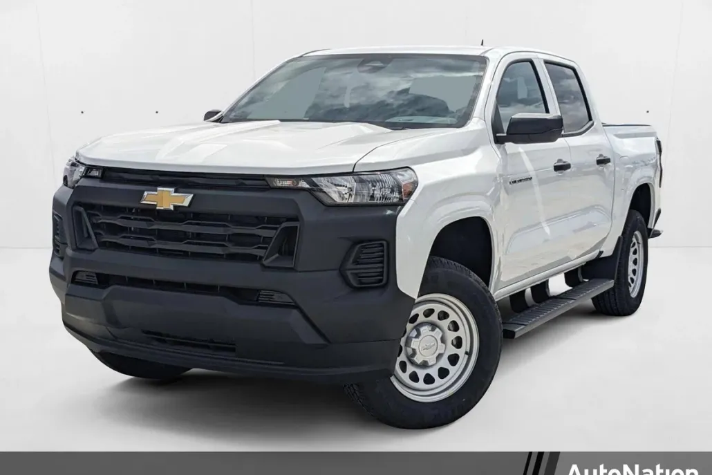 2025 Chevrolet Colorado LT photo 1