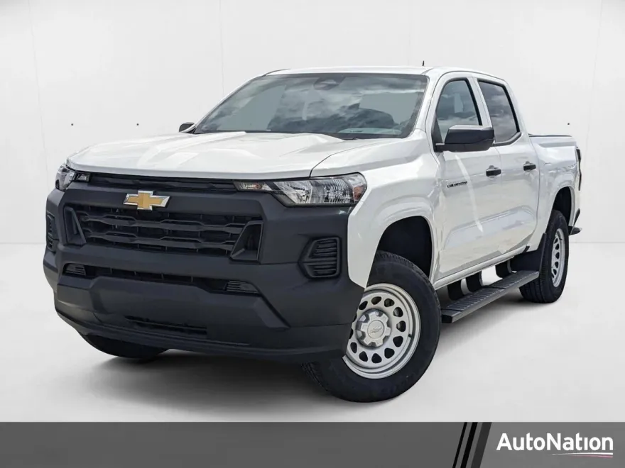 2025 Chevrolet Colorado LT photo 1