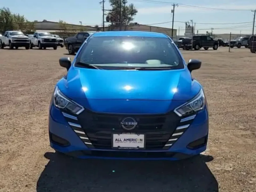 2024 Nissan Versa S photo 1
