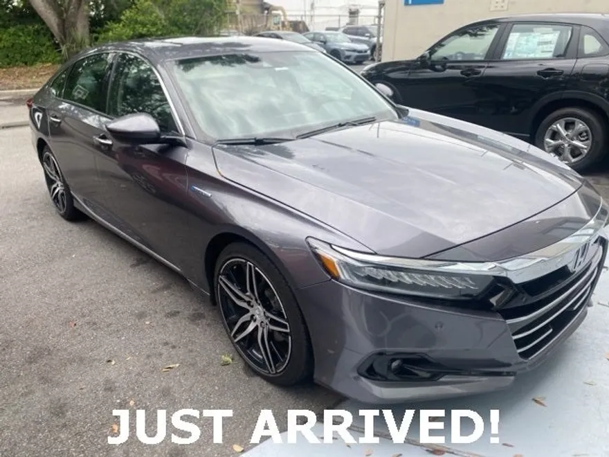 2021 Honda Accord Hybrid Touring photo 1