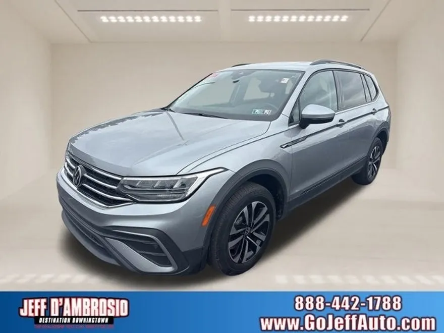 2022 Volkswagen Tiguan S photo 1