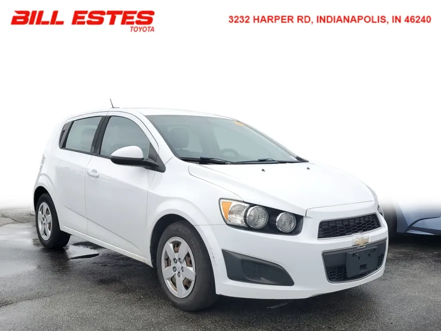 2015 Chevrolet Sonic LS photo 1