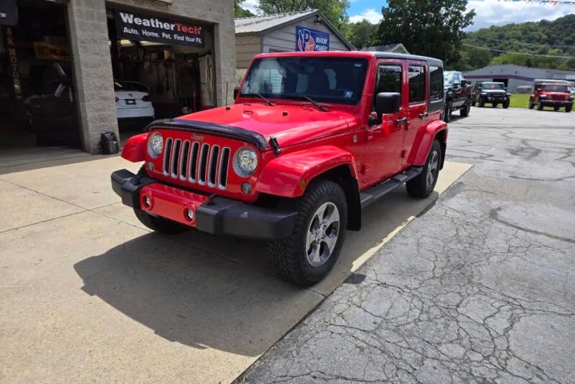 2018 Jeep Wrangler Unlimited Sahara photo 1