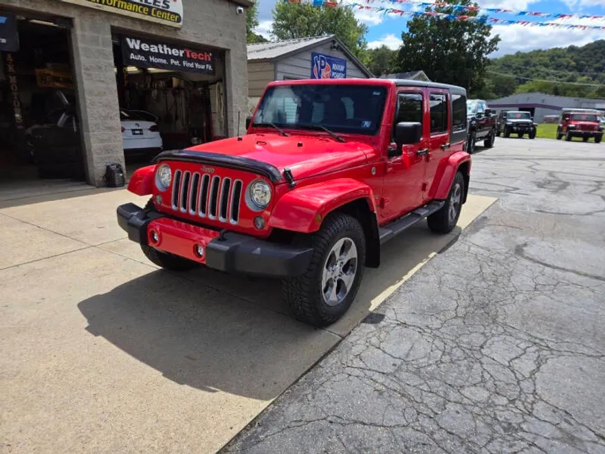 2018 Jeep Wrangler Unlimited Sahara photo 1