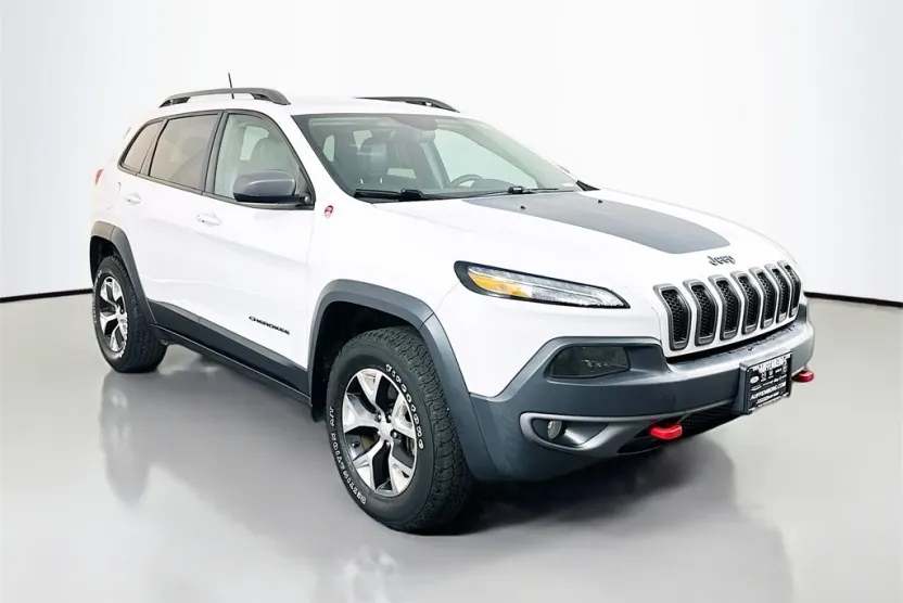 2017 Jeep Cherokee Trailhawk photo 1