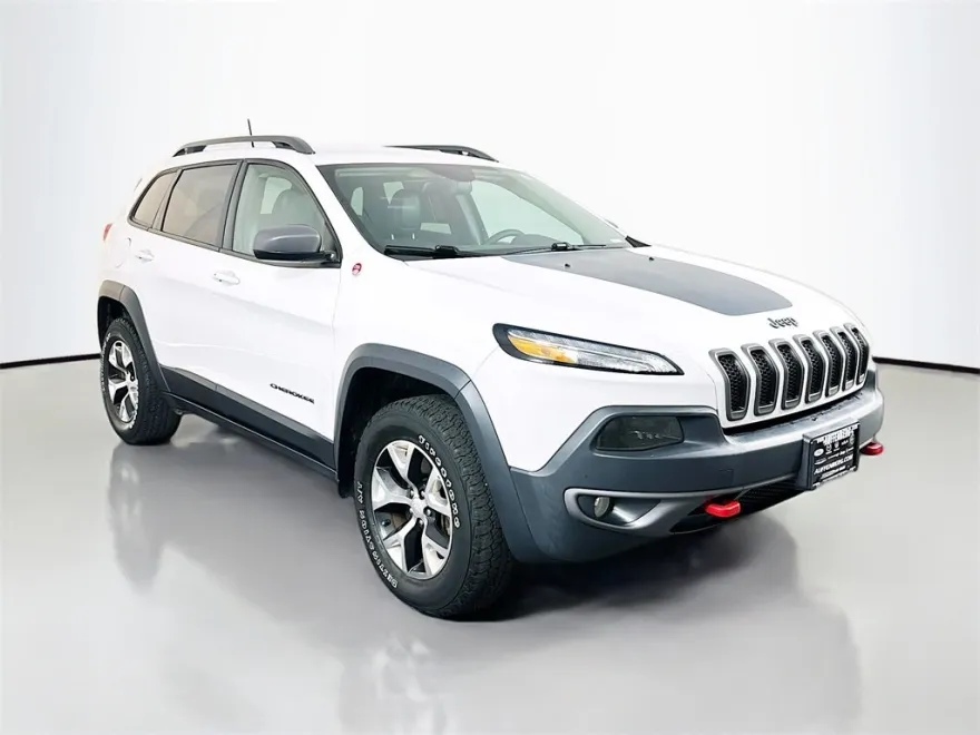 2017 Jeep Cherokee Trailhawk photo 1