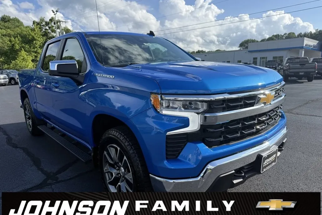 2025 Chevrolet Silverado 1500 LT photo 1