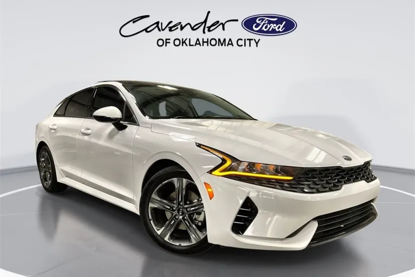 2021 Kia K5 EX photo 1