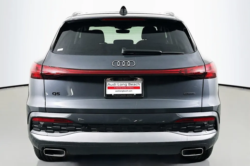 2025 Audi Q5 Premium photo 1