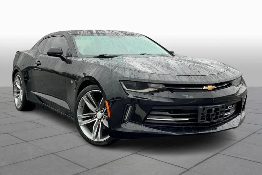 2016 Chevrolet Camaro 2LT photo 1