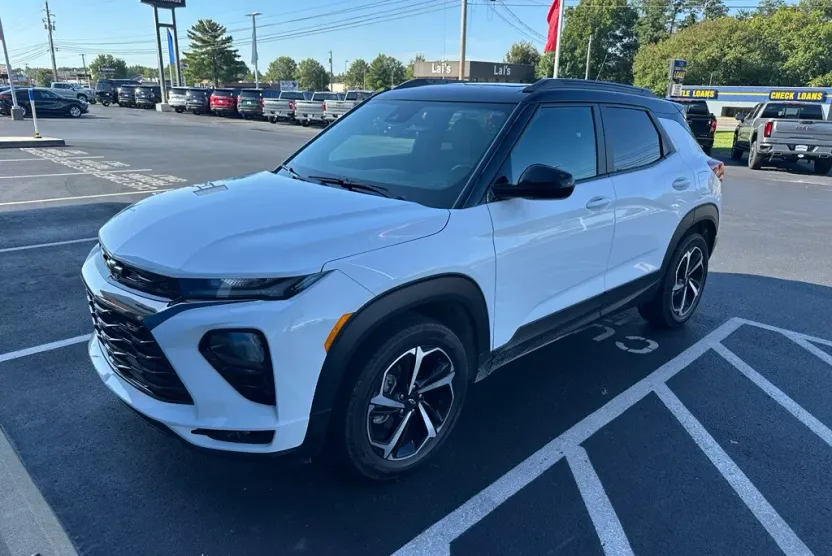 2023 Chevrolet Trailblazer RS photo 1