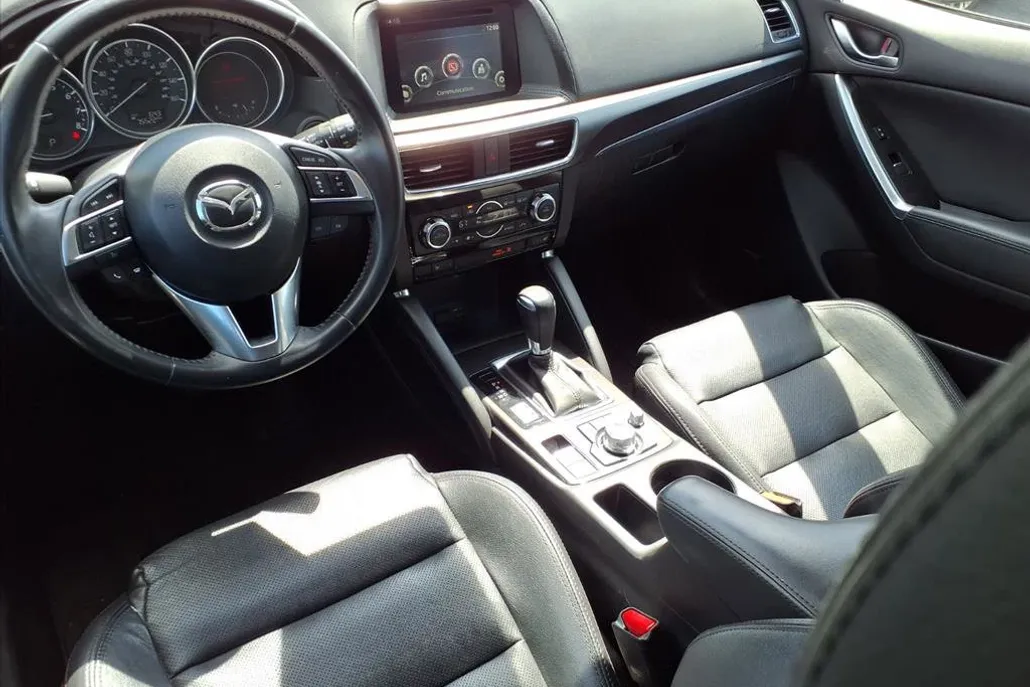 2016 Mazda CX-5 Grand Touring photo 1