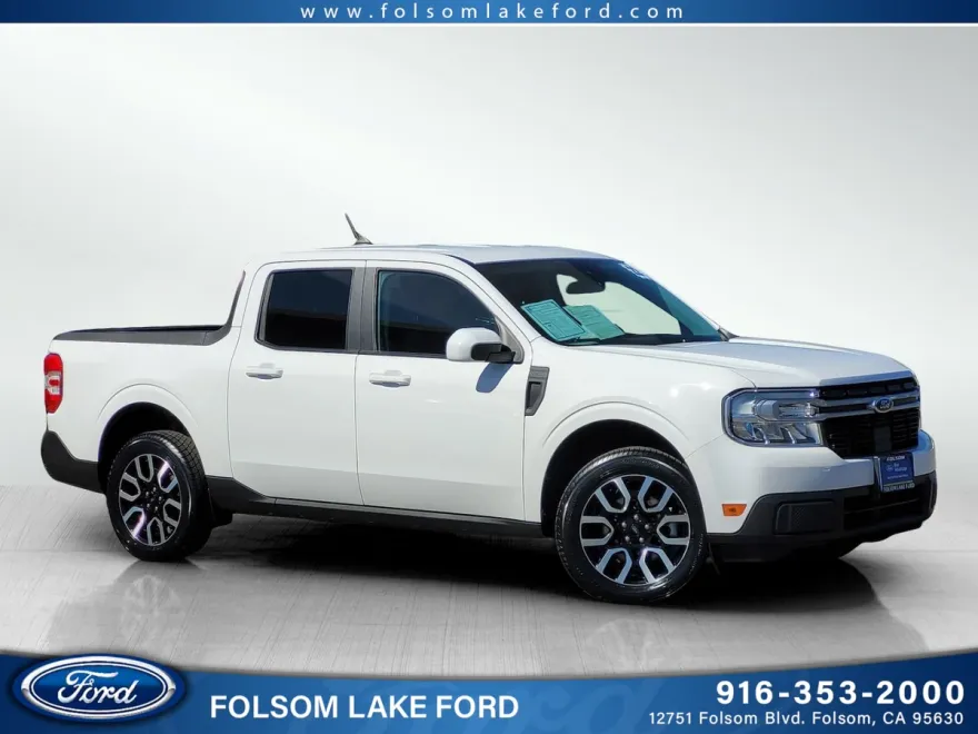 2022 Ford Maverick Lariat photo 1