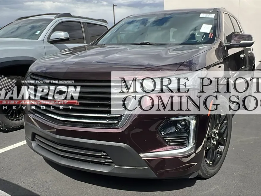 2023 Chevrolet Traverse Premier photo 1