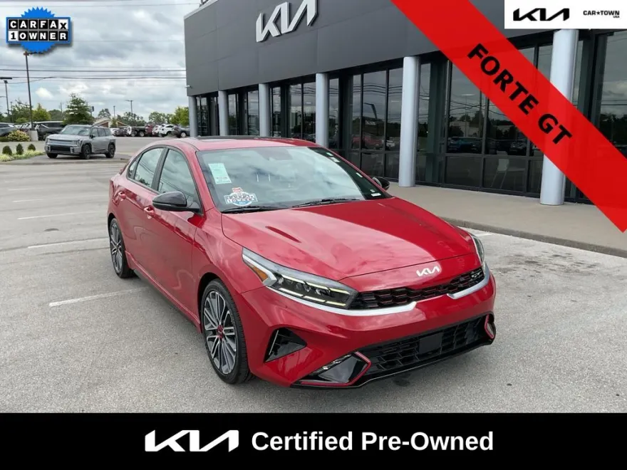 2023 Kia Forte GT photo 1