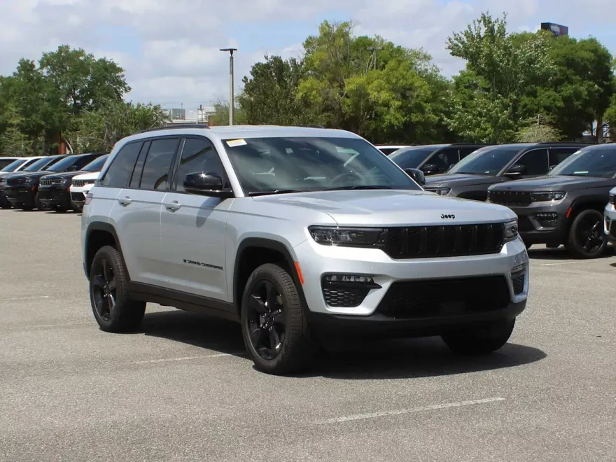 2025 Jeep Grand Cherokee Limited photo 1