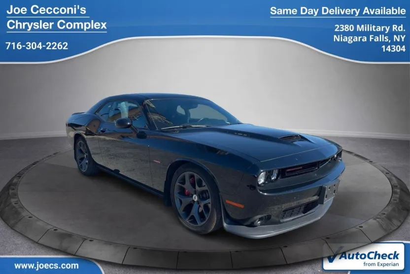 2019 Dodge Challenger R/T photo 1