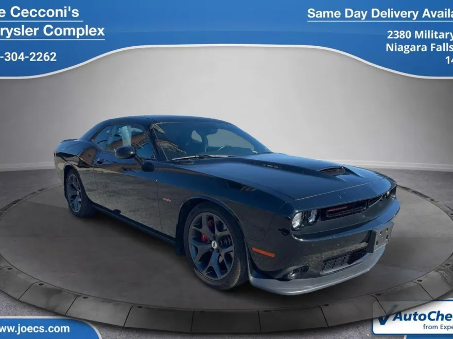 2019 Dodge Challenger R/T photo 1