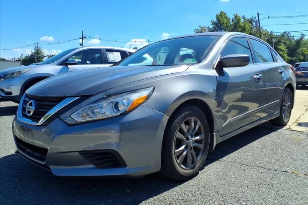 2018 Nissan Altima 2.5 S photo 1