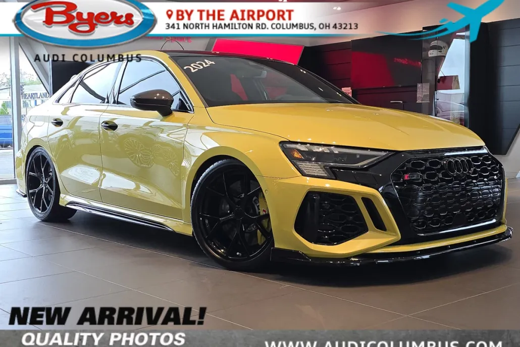 2024 Audi RS 3 Base photo 1