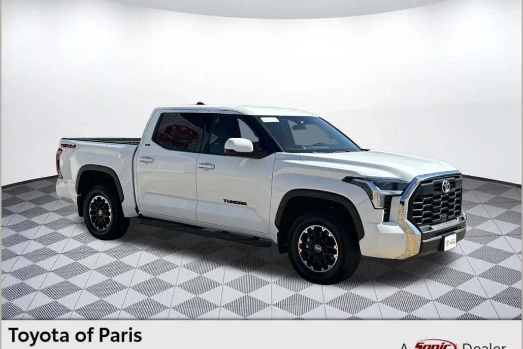 2022 Toyota Tundra SR5 photo 1