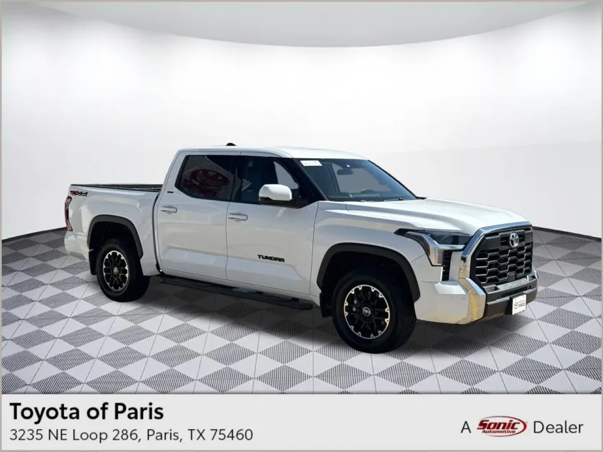 2022 Toyota Tundra SR5 photo 1