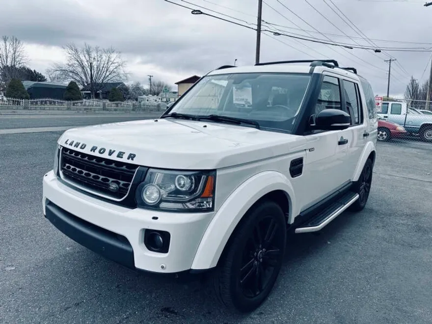 2015 Land Rover LR4 HSE LUX photo 1