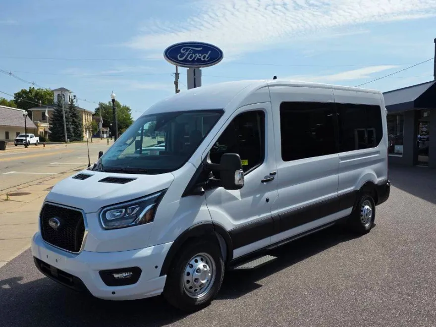 2025 Ford Transit photo 1