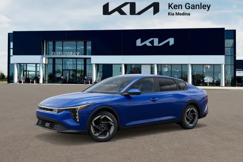 2025 Kia K4 EX photo 1