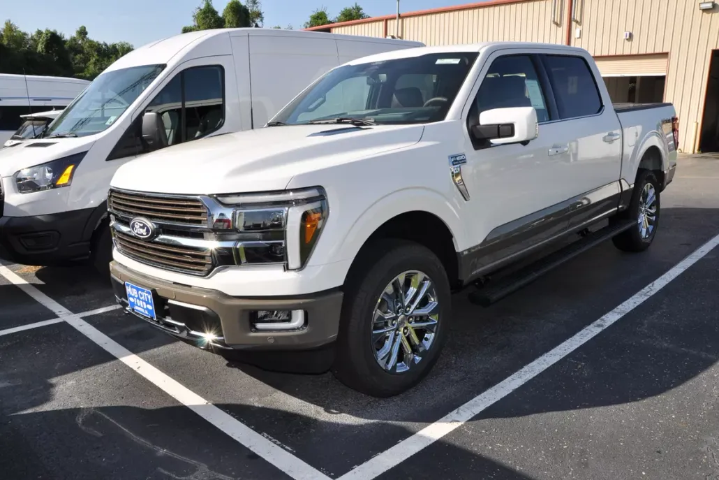 2025 Ford F-150 King Ranch photo 1