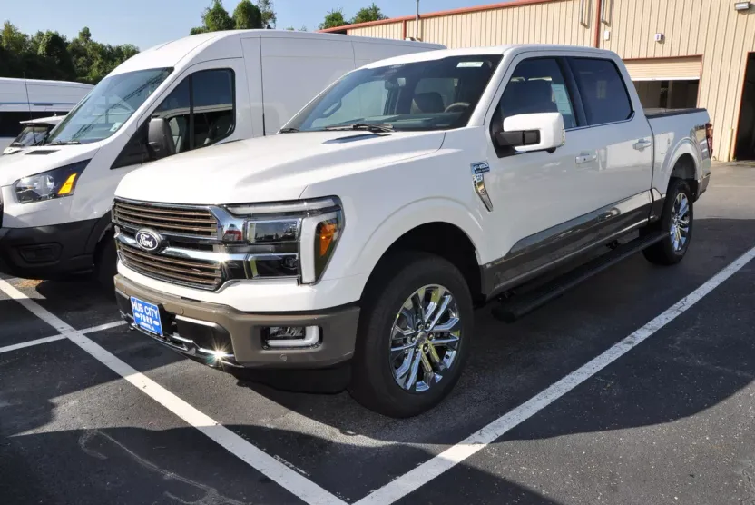 2025 Ford F-150 King Ranch photo 1