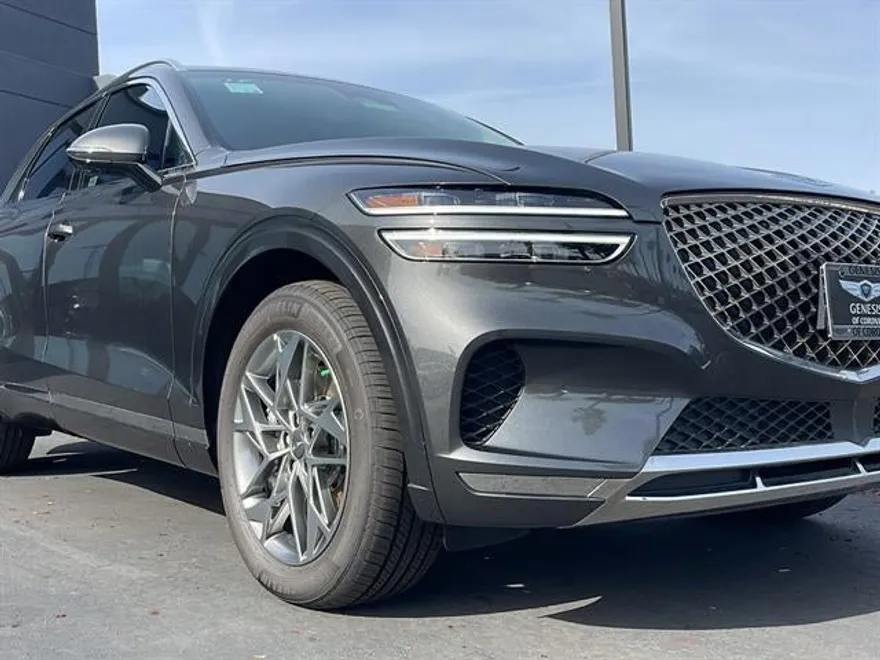 2025 Genesis GV70 2.5T Standard photo 1