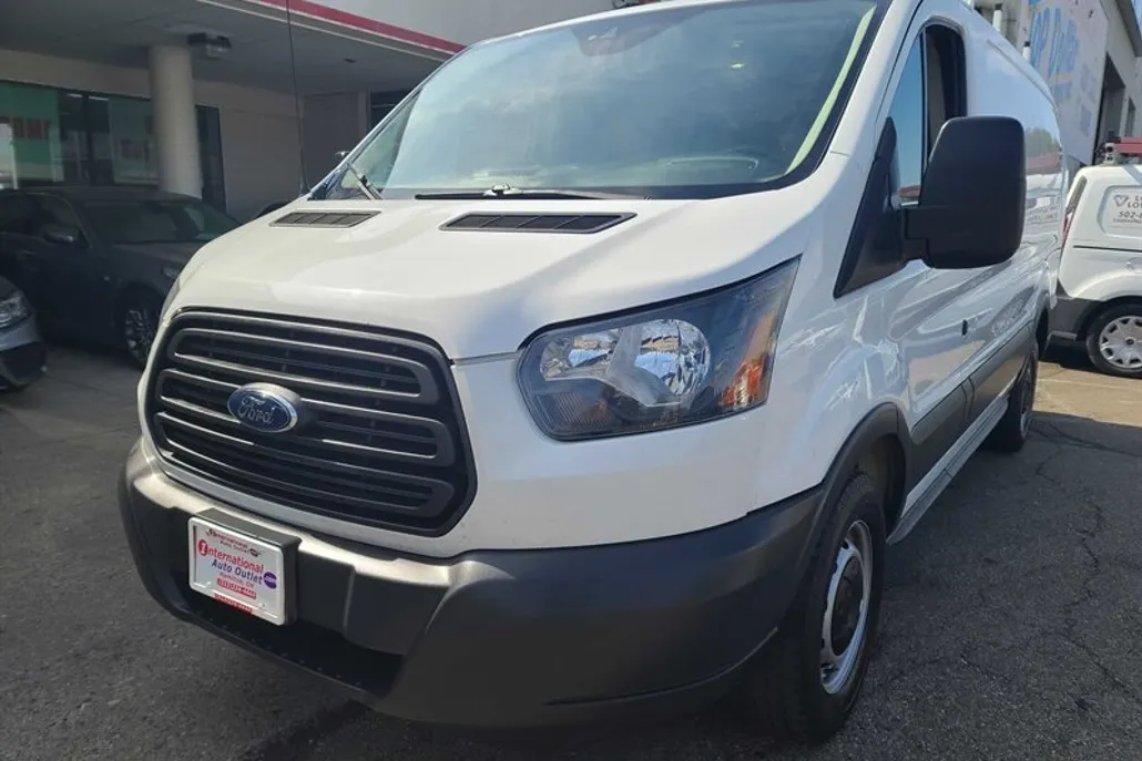2018 Ford Transit Cargo Van photo 1