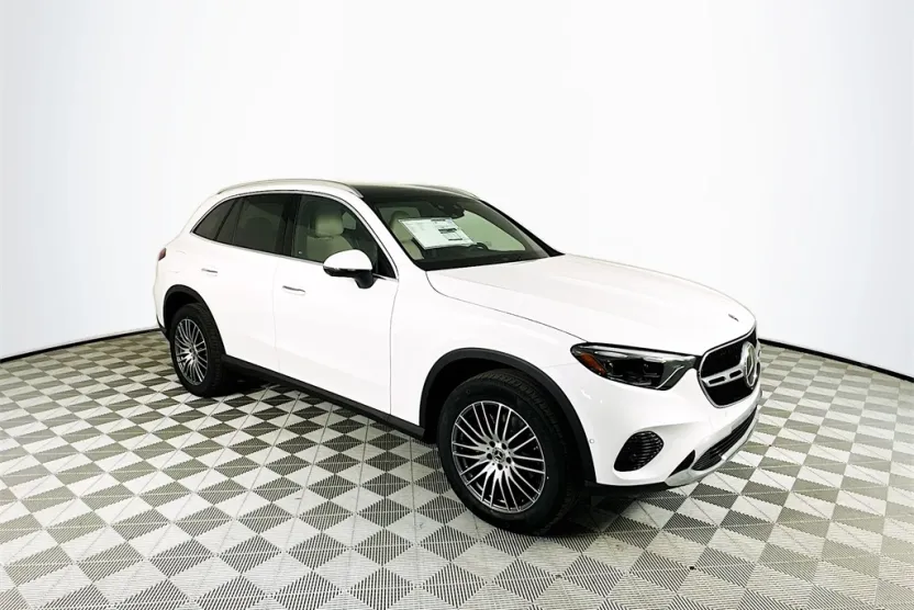 2026 Mercedes Benz GLC 300 4MATIC photo 1