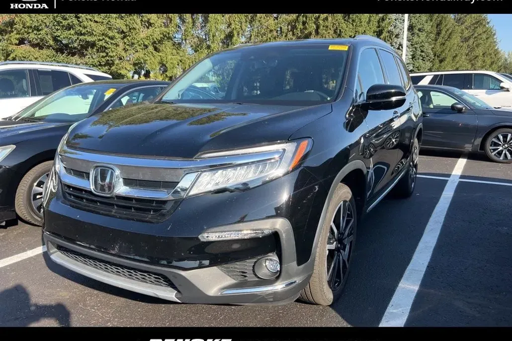 2022 Honda Pilot Touring photo 1