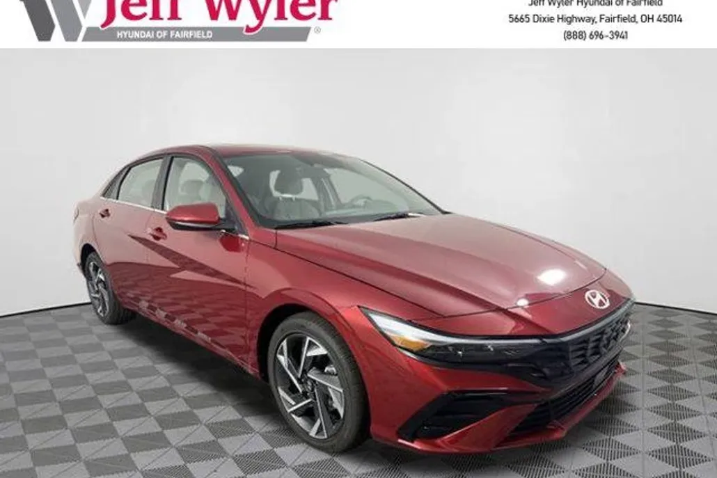 2025 Hyundai Elantra SEL Convenience photo 1