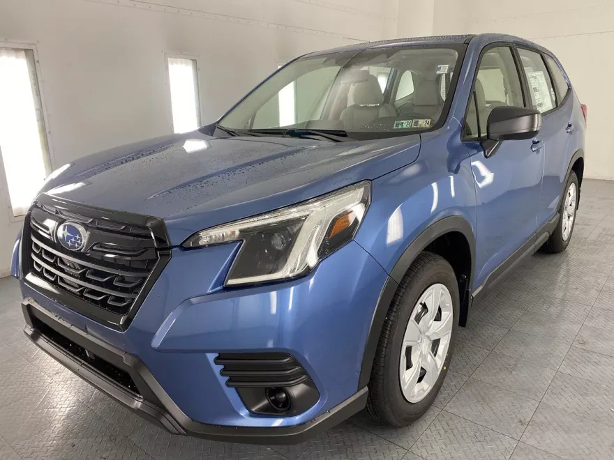 2024 Subaru Forester Base photo 1