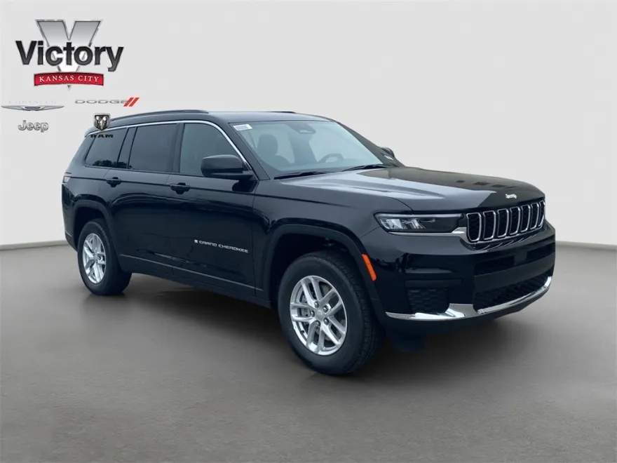 2025 Jeep Grand Cherokee Laredo X photo 1