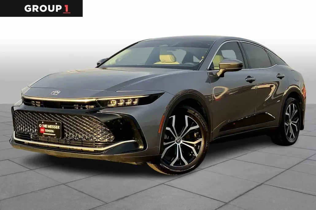 2024 Toyota Crown Limited photo 1