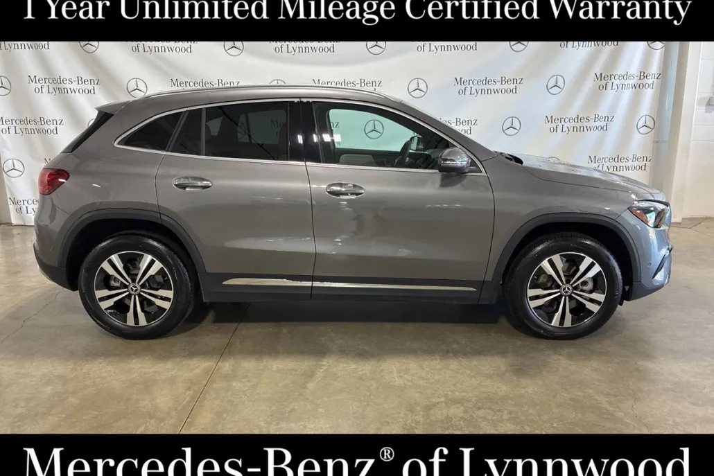 2025 Mercedes Benz GLA 250 4MATIC photo 1