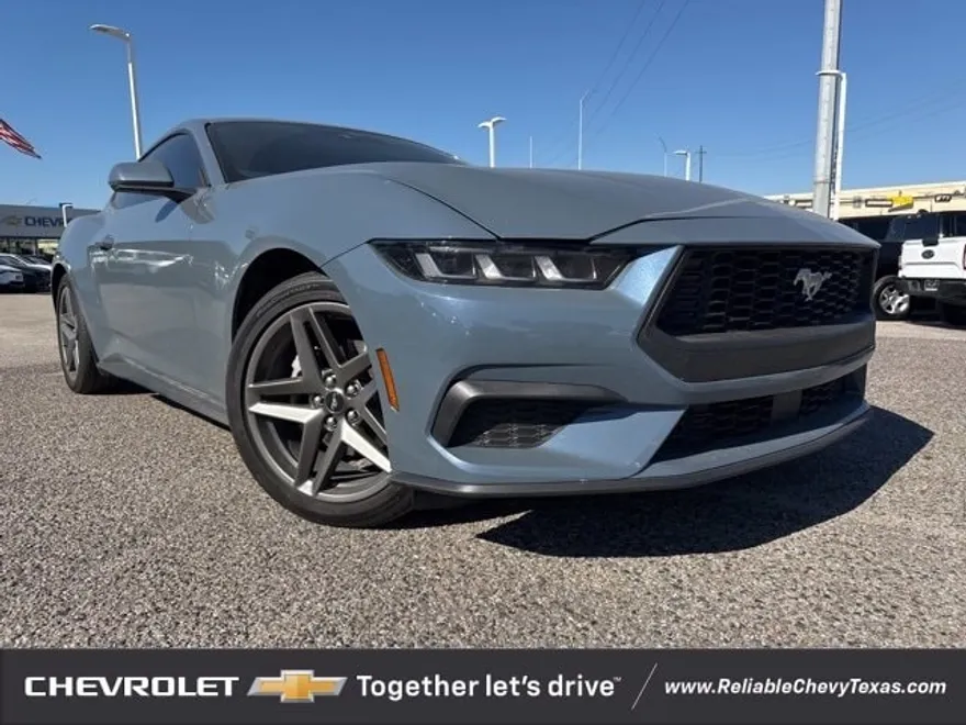 2025 Ford Mustang EcoBoost photo 1