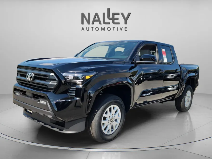 2025 Toyota Tacoma SR5 photo 1