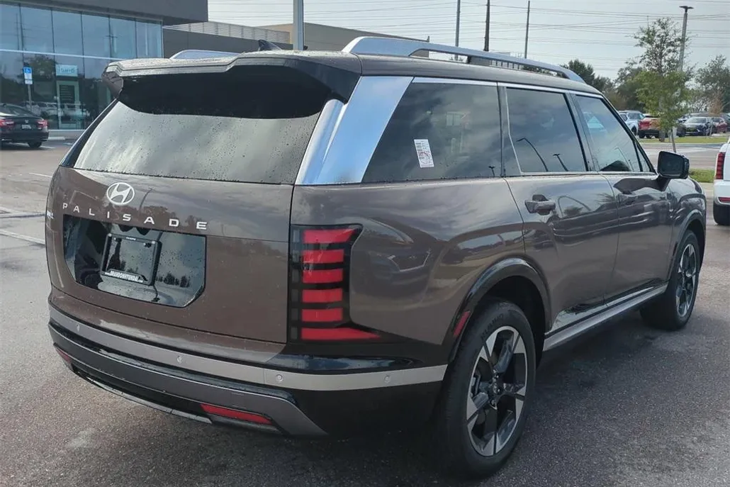 2026 Hyundai Palisade Limited photo 1
