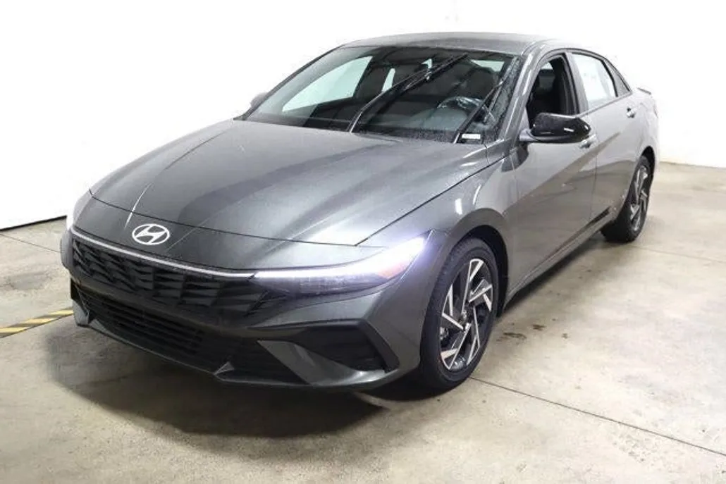 2025 Hyundai Elantra Hybrid SEL Sport photo 1