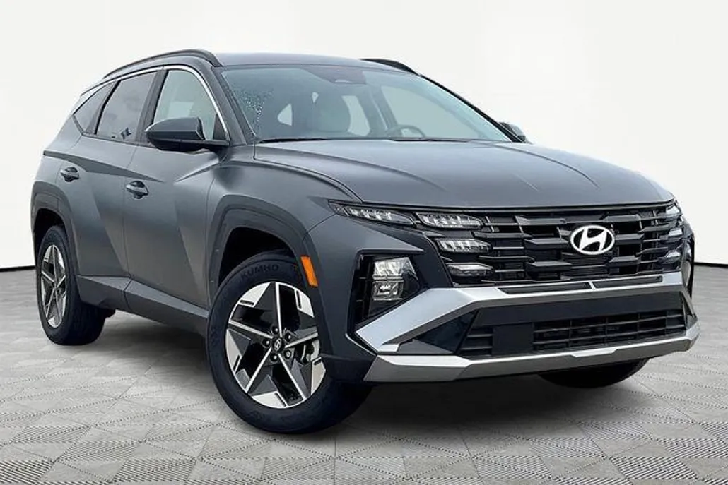 2025 Hyundai Tucson SEL photo 1